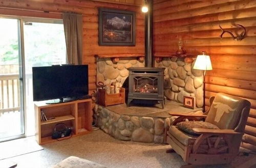 Photo 5 - Mt Baker Lodging Cabin 17 Sleeps 6