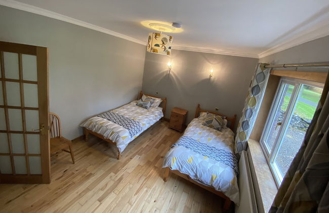 Country Cottage Sleeps 6 w/ Hot Tub & Dog-friendly - Foto 1