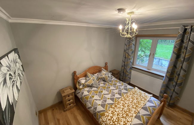 Country Cottage Sleeps 6 w/ Hot Tub & Dog-friendly - Foto 7