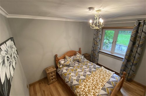 Foto 7 - Captivating Cottage With Hot Tub Included Sleeps 6