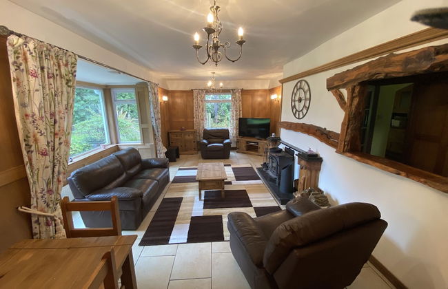 Country Cottage Sleeps 6 w/ Hot Tub & Dog-friendly - Foto 18