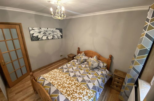 Foto 3 - Captivating Cottage With Hot Tub Included Sleeps 6