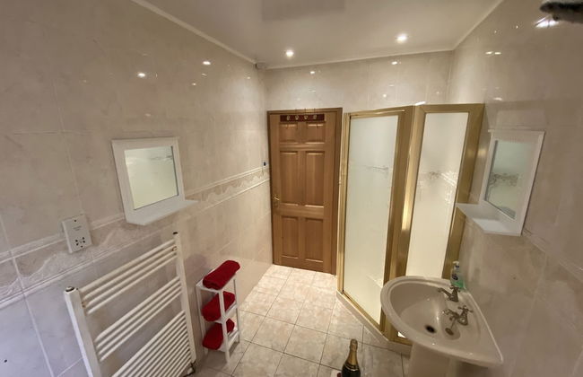 Country Cottage Sleeps 6 w/ Hot Tub & Dog-friendly - Foto 24