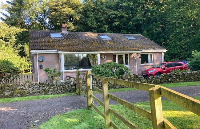 Country Cottage Sleeps 6 w/ Hot Tub & Dog-friendly - Foto 47