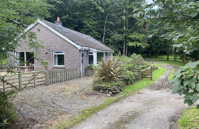 Country Cottage Sleeps 6 w/ Hot Tub & Dog-friendly - Foto 32