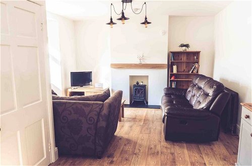 Photo 15 - Amazing 3-bed Cottage in Plymouth ,dog Friendly