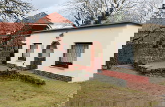 Foto 1 - Bungalow in Alt Bukow Near the Beach