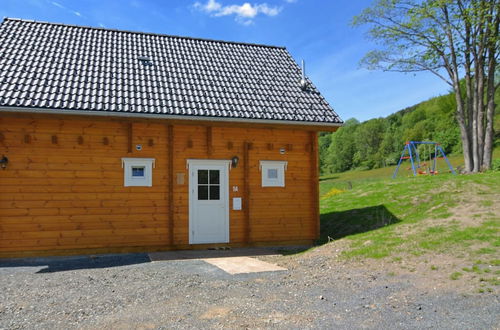 Photo 2 - Wooden Holiday Home in Wissinghausen With Private Sauna