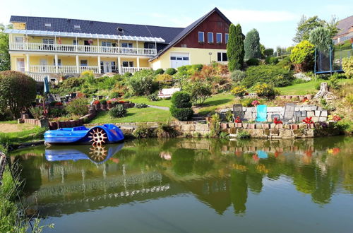 Photo 14 - Roomy Apartment in Lichtenhain With Pond