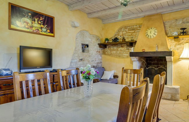 Especially charm stone house with a pool - Foto 14