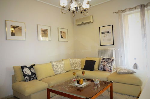 Photo 1 - Urban Cosy Flat Near Tram, Metro & Acropolis