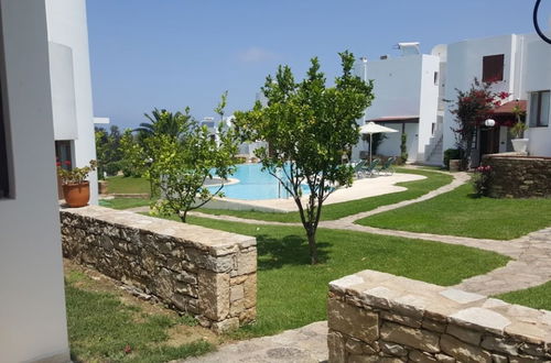 Foto 1 - Splendid Holiday Home With Swimming Pool