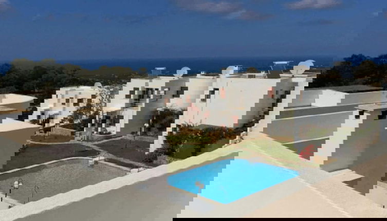 Foto 1 - Splendid Holiday Home With Swimming Pool