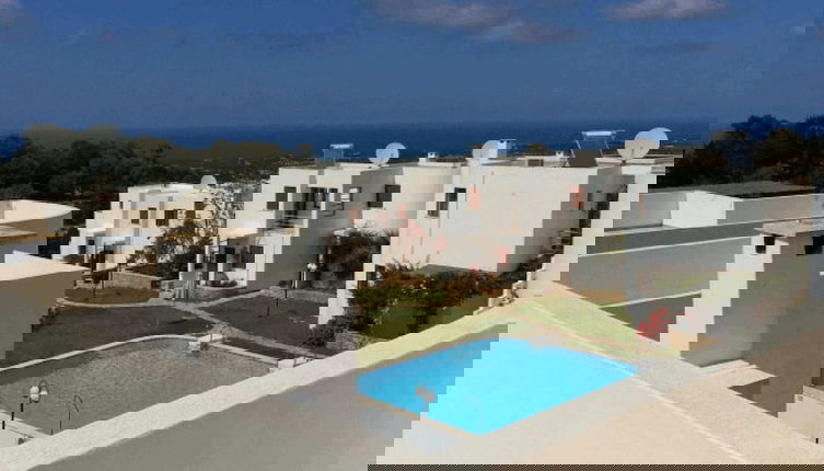 Foto 1 - Splendid Holiday Home With Swimming Pool