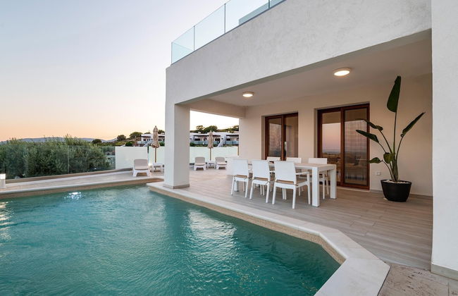 Villa Oriens - Foto 1
