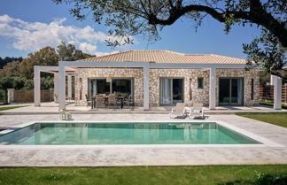 Foto 1 - Gerakas Luxury Villas
