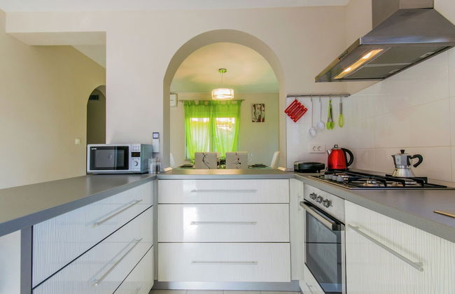 Comfortable Villa in Pula With Private Swimming Pool, Near the Beach - Photo 12