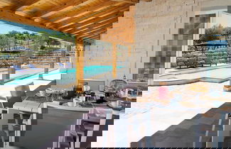 Photo 2 - Belvilla by OYO Villa Kika