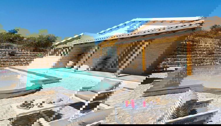 Photo 1 - Belvilla by OYO Villa Kika