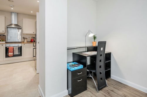 Photo 21 - MPL Apartments - Queens Broadway F4