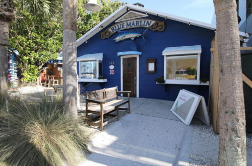 Photo 13 - Anna Maria Island Beach Palms 8B