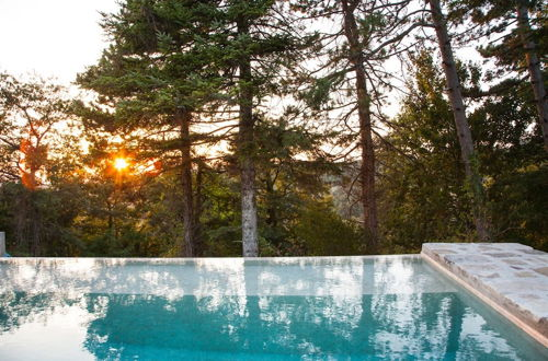 Foto 13 - Casale Belvedere con piscina nel bosco
