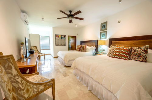 Photo 4 - Luxurious 5-bdr Villa at Casa de Campo With Pool Jacuzzi Games Hibachi Staff