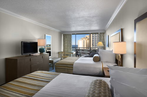Foto 4 - Coral Beach Resort Hotel & Suites