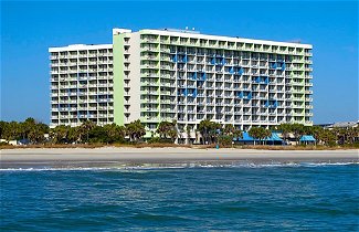 Foto 1 - Coral Beach Resort Hotel & Suites