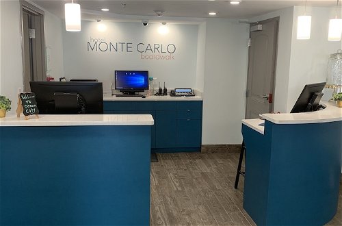 Photo 2 - Monte Carlo Condos