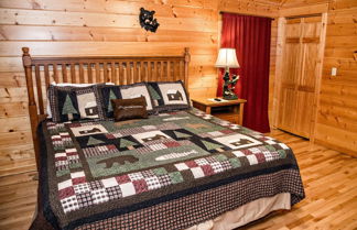 Photo 3 - Coppertop - Four Bedroom Cabin