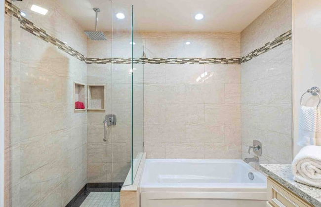 6BR Palm Springs Pool Home by ELVR -3097 - Foto 26