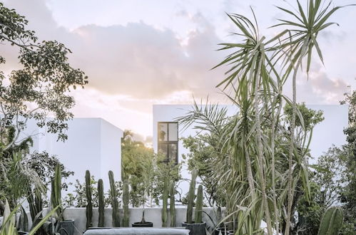 Foto 12 - Casa Aviv House Design Awards Dream Swim-up Pool 360 View Rooftop Lush Gardens