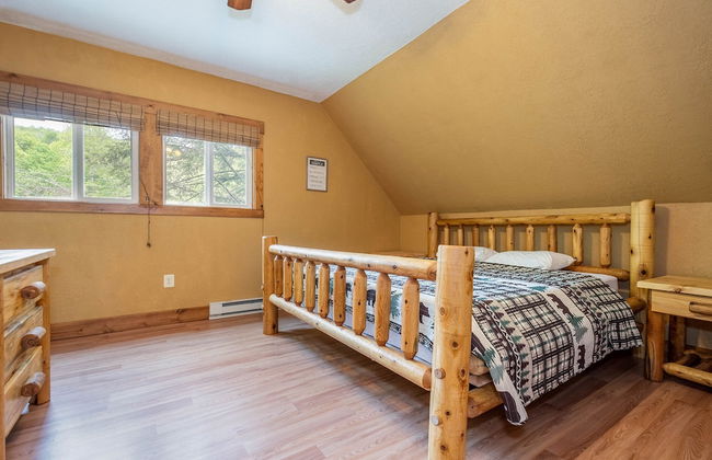 Cottage at Slope's Edge - Photo 4