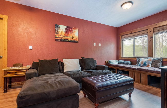 Cottage at Slope's Edge - Photo 8