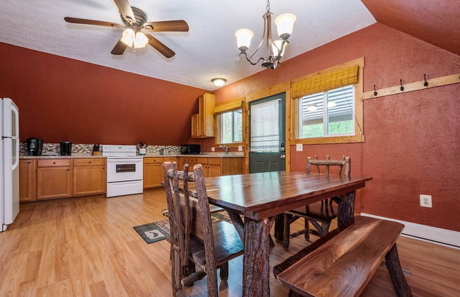 Cottage at Slope's Edge - Photo 11