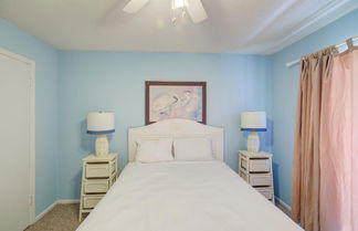 Photo 3 - Charming Condo Walking Distance to Beach With two Pools in Gulf Shores