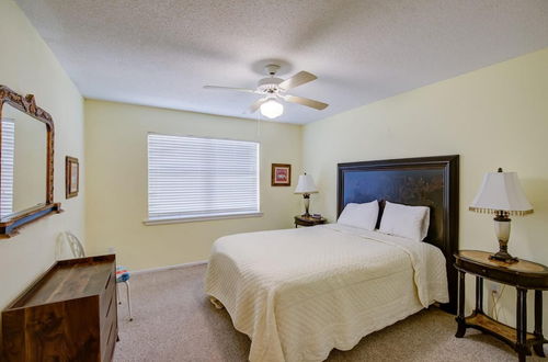 Photo 9 - Charming Condo Walking Distance to Beach With two Pools in Gulf Shores