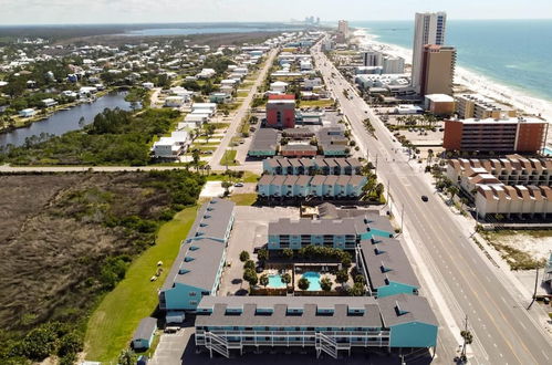 Photo 26 - Charming Condo Walking Distance to Beach With two Pools in Gulf Shores