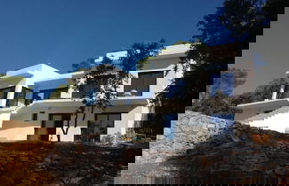 Foto 1 - Architectural Villa With Swimming Pool