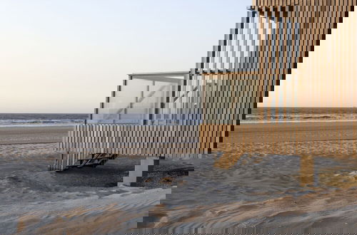 Photo 35 - Beach House in a Dream Location on the Beach