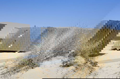 Photo 21 - Beach House in a Dream Location on the Beach