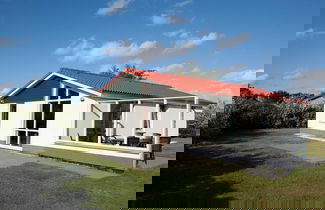 Foto 1 - Well-kept Bungalow With Dishwasher Near the Beach