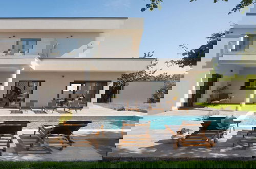 Foto 16 - Tasteful Villa in Labin With Private Outdoor Pool