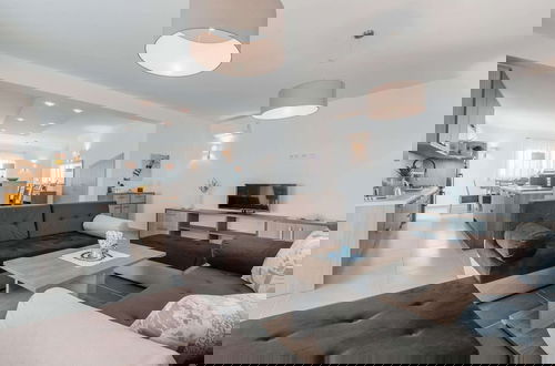 Foto 1 - Stylish Villa With Private Pool and Terrace