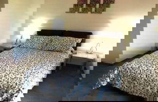 Foto 2 - Apartment With Enclosed Garden