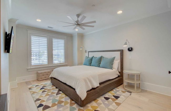 710 Ocean Boulevard Avantstay Oceanfront, Private Pool + Rooftop Deck - Photo 50