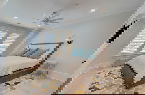 Foto 50 - 710 Ocean Boulevard Avantstay Oceanfront, Private Pool + Rooftop Deck