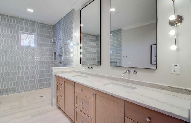 710 Ocean Boulevard Avantstay Oceanfront, Private Pool + Rooftop Deck - Photo 43
