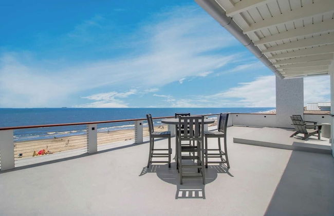 710 Ocean Boulevard Avantstay Oceanfront, Private Pool + Rooftop Deck - Photo 61
